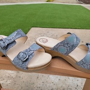 Dansko Sophie 42 Graphite Snake